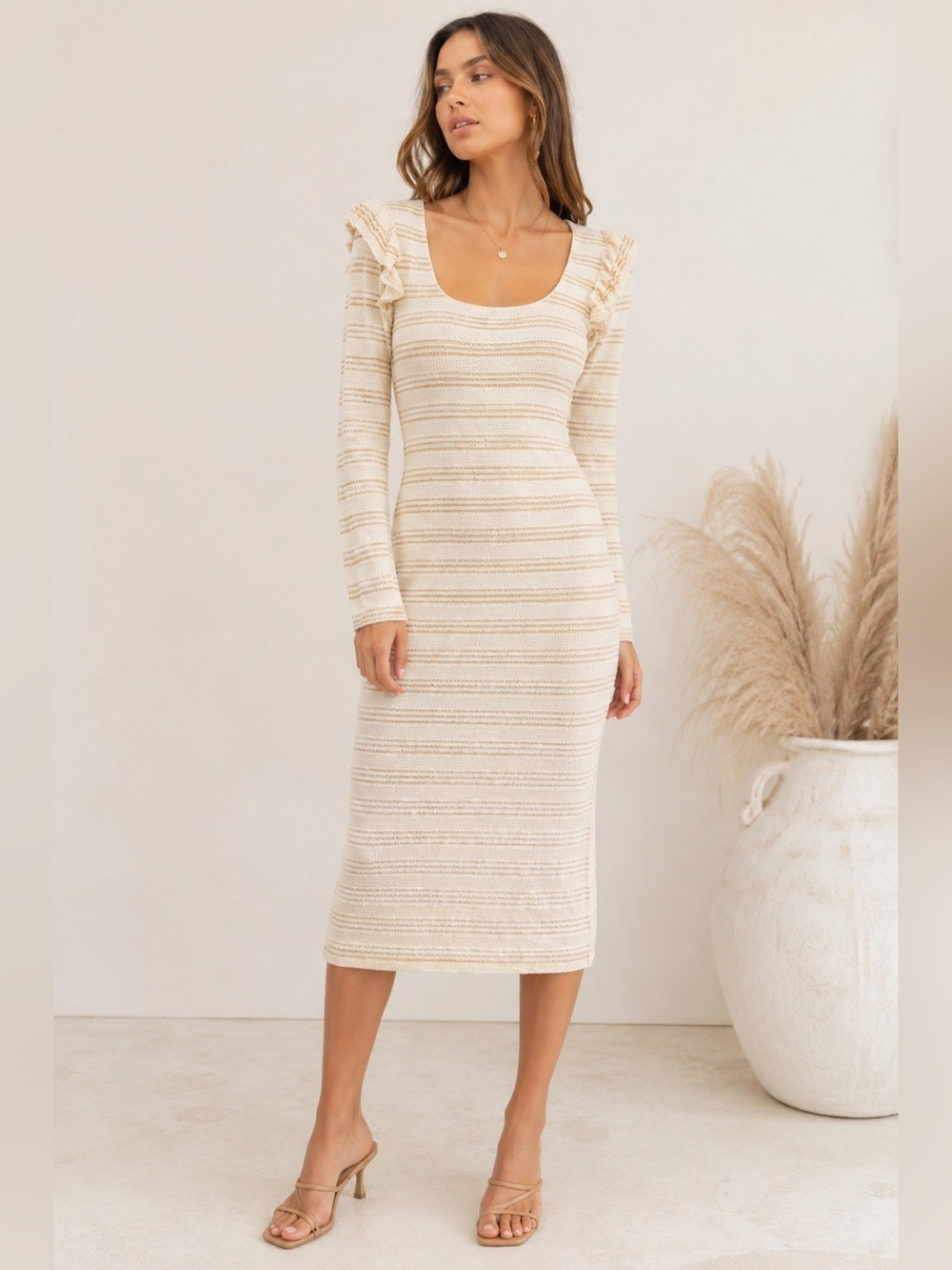 dRA Anthropologie Cream Lace Sheer Ruffle Sleeved Maxi. Size Small